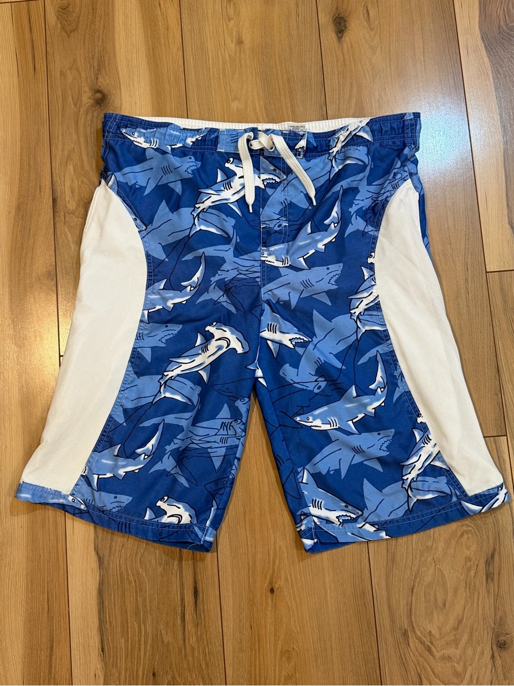 Vintage Wild Planet Men's Blue Shark-Print Swim Trunks with White Side Panels
